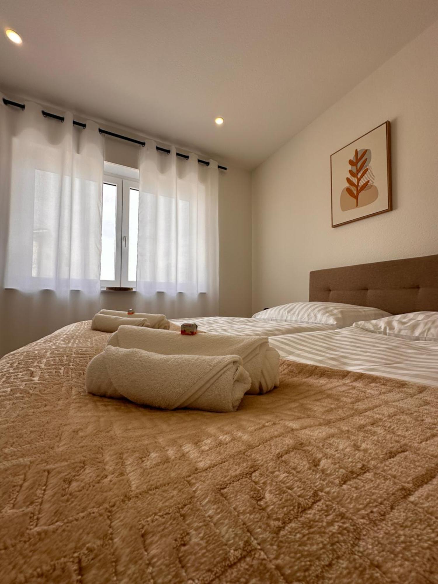 Amao-Obsidian I 120Qm I Elegantes Business- & Familienapartment I 3 Schlafzimmer I Kingsize Betten Schwanau Kültér fotó