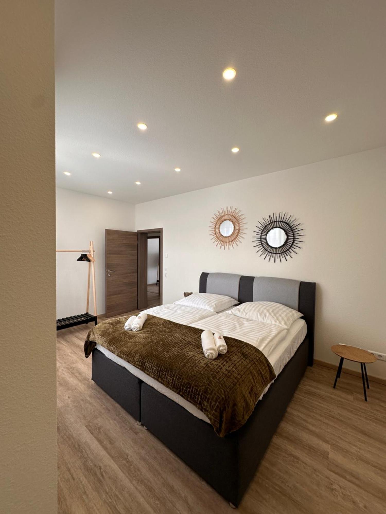 Amao-Obsidian I 120Qm I Elegantes Business- & Familienapartment I 3 Schlafzimmer I Kingsize Betten Schwanau Kültér fotó