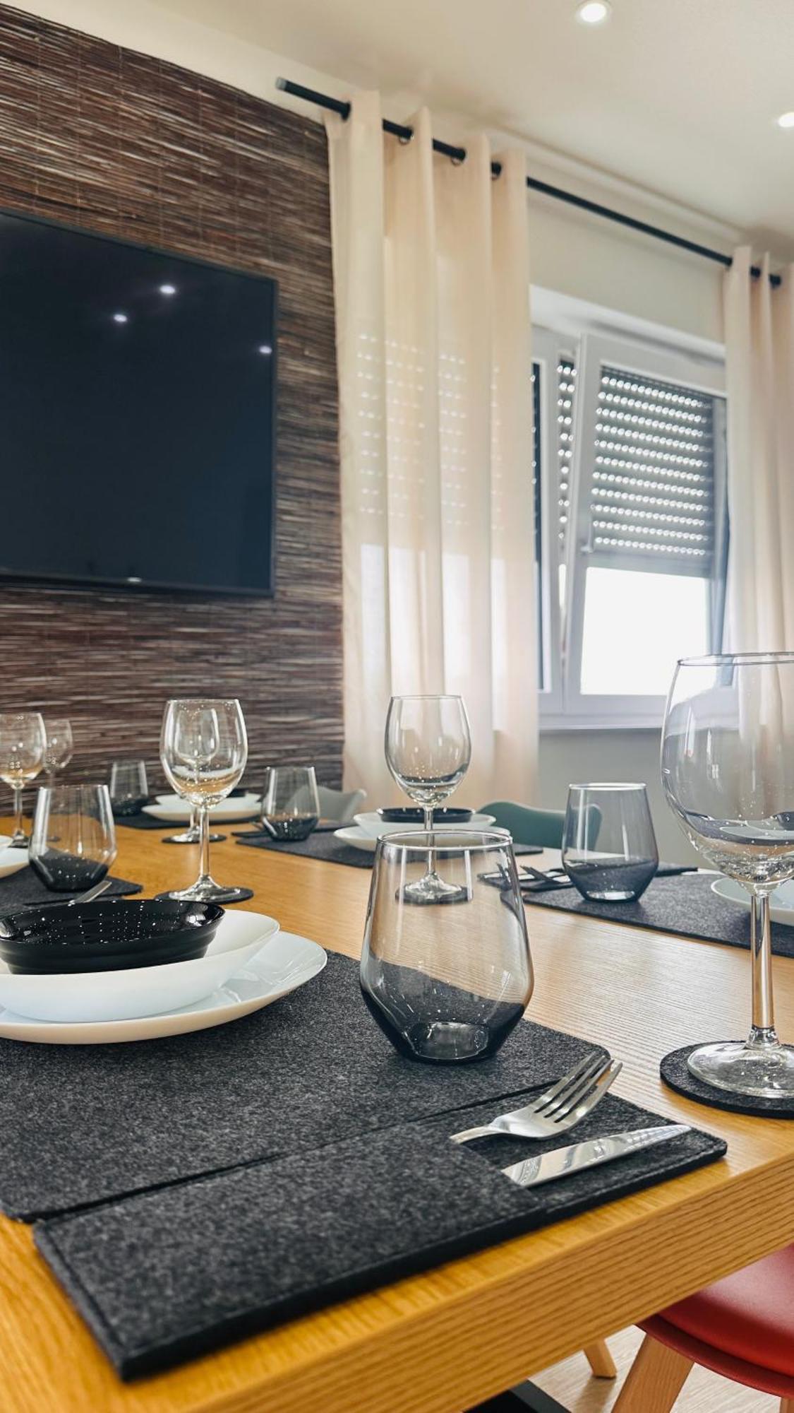 Amao-Obsidian I 120Qm I Elegantes Business- & Familienapartment I 3 Schlafzimmer I Kingsize Betten Schwanau Kültér fotó